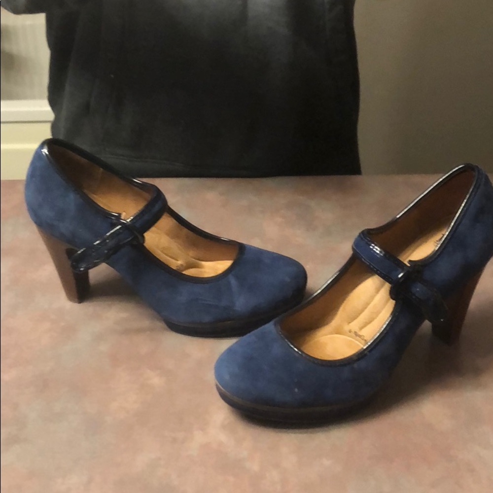 Beautiful blue suede Mary Jane heels